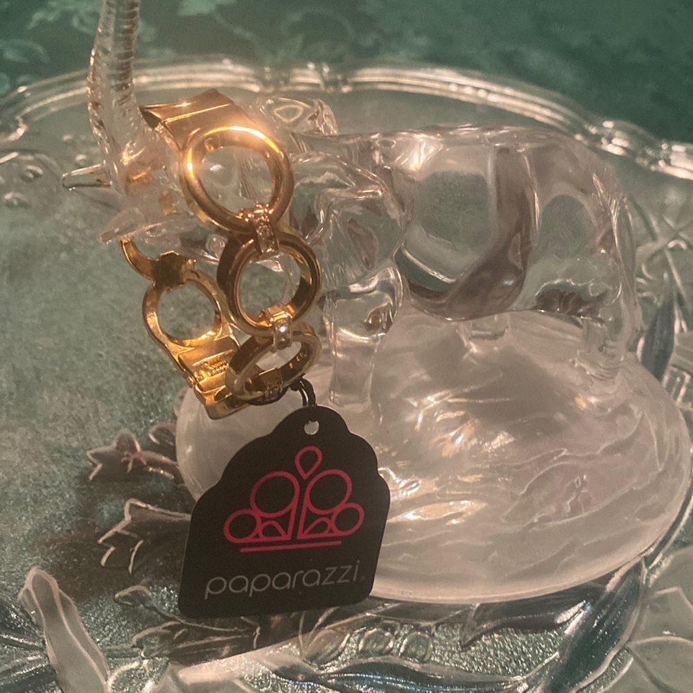 NWT Gold bracelet